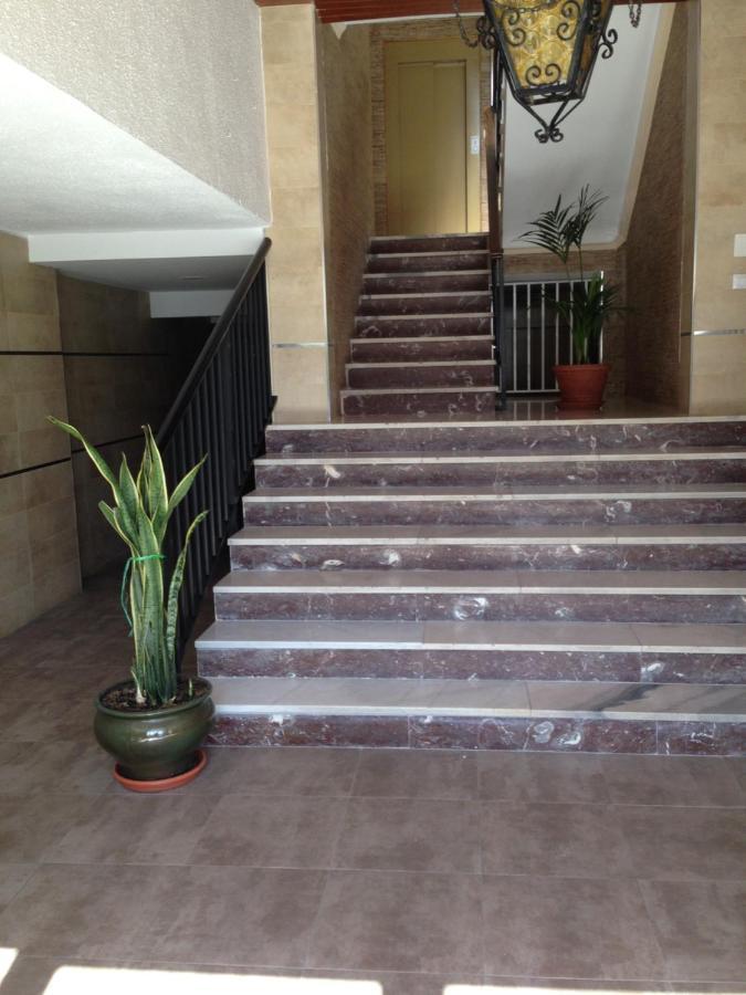 Chez Alison! Central Nerja Apt Экстерьер фото