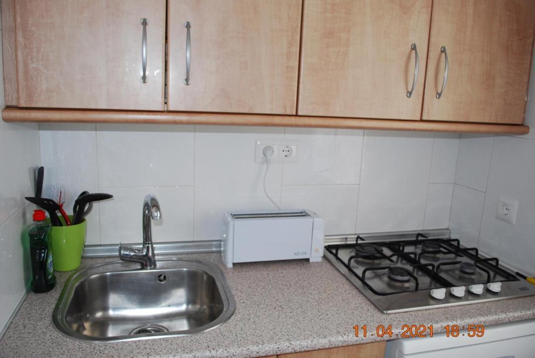 Chez Alison! Central Nerja Apt Экстерьер фото