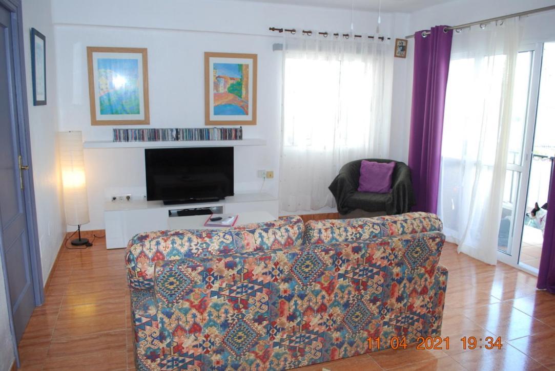 Chez Alison! Central Nerja Apt Экстерьер фото
